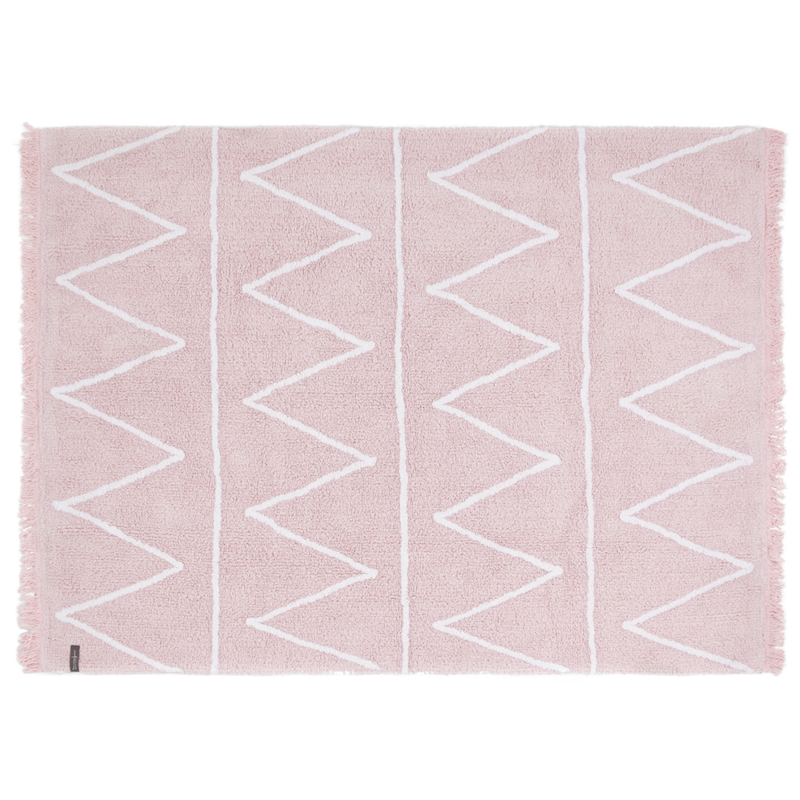 Roze kleed babykamer
